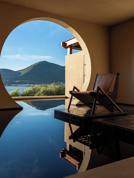 dali kongshanyu fengmian seaview hotel