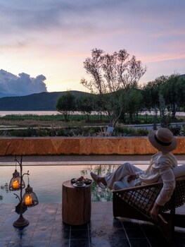 dali kongshanyu fengmian seaview hotel