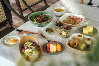 dali kongshanyu fengmian seaview hotel