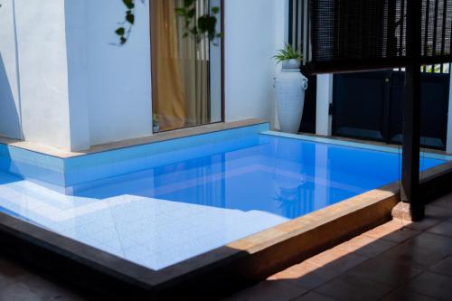 ashlar villa