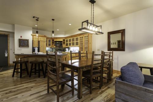 The Lodges At Deer Valley 2 Bedroom Condo,,4 star