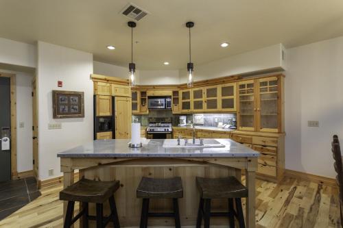 the lodges at deer valley 2 bedroom condo