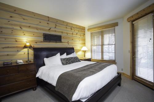 The Lodges At Deer Valley 2 Bedroom Condo,,4 star