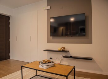 select by wynwood house