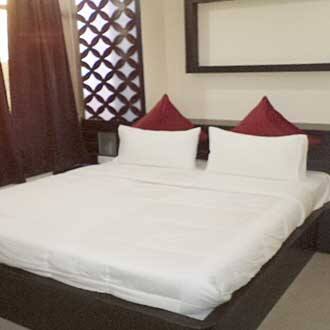 hotel r k international