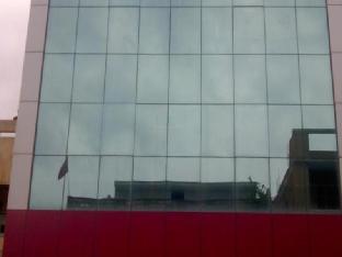 hotel r k international