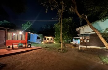 The Big Cat's Den - Maravakandy Resort,,3 star