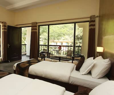 aranyam river retreat