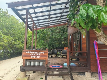 Arborek Dive Homestay,,3 star