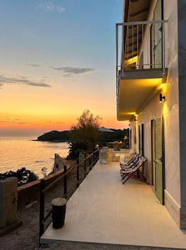 roc villa 2 private beach accesses