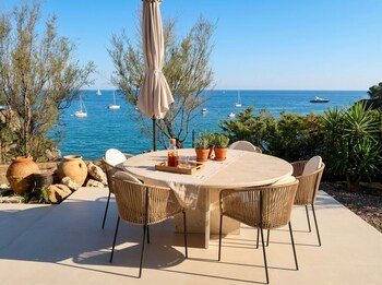 roc villa 2 private beach accesses