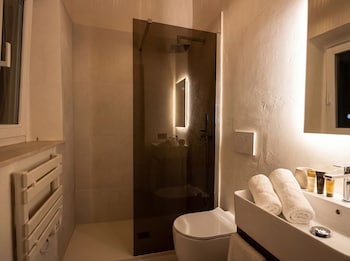 roc villa 2 private beach accesses