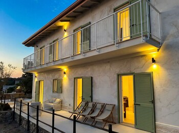 roc villa 2 private beach accesses