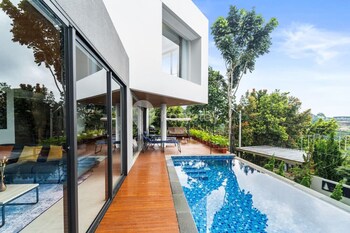 Belle Vue By Kozystay - Dago,Jl. Lebak Siuh Bukit Pakar Timur Dago,4 star