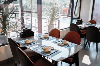 hoang thien homestay and sport