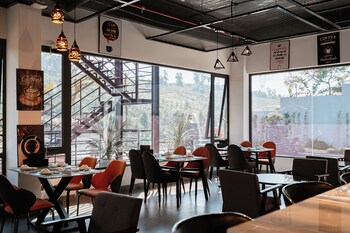 hoang thien homestay and sport