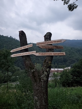 the whispering oaks retreat