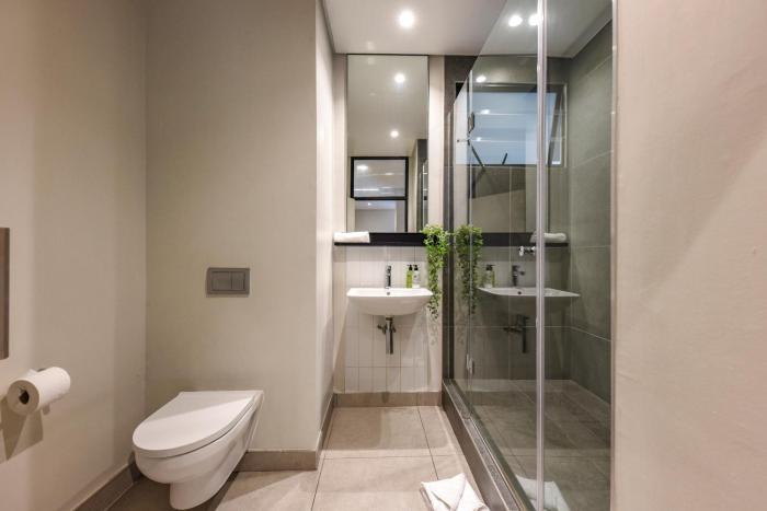 the lineal luxury apartments airscape