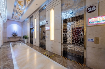 Beijing Shimao Tnt Apartments,,4 star
