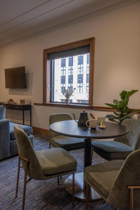 the promissory hotel