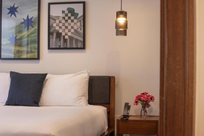 the promissory hotel
