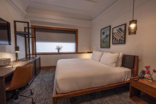 the promissory hotel