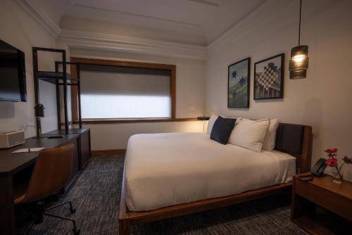 the promissory hotel