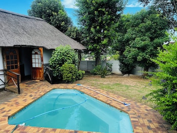 Sagrada Guest House,,3 star