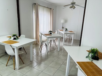 sagrada guest house