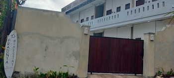 Pradnya Homestay - 1Bedroom Near Uluwatu,,2 star