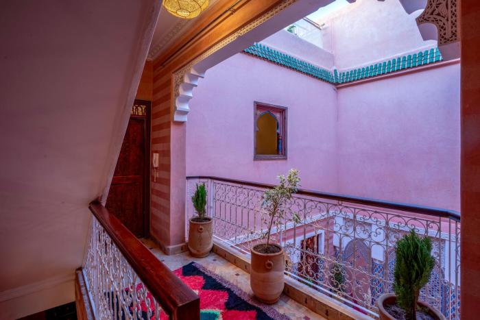 riad le graff pink
