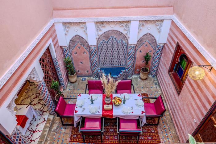 riad le graff pink