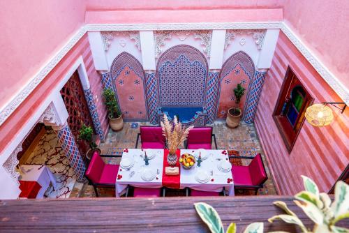 riad le graff pink