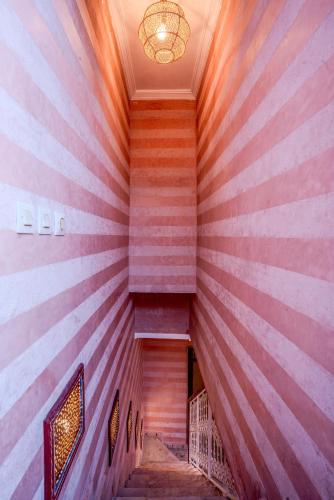 riad le graff pink