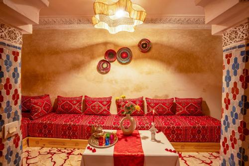 riad le graff pink