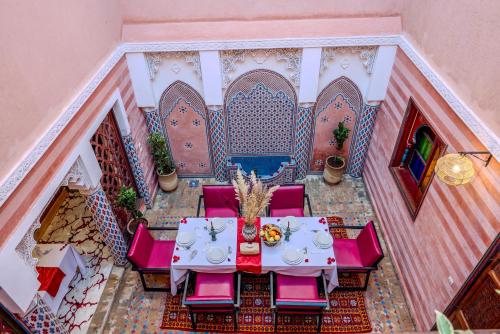 riad le graff pink