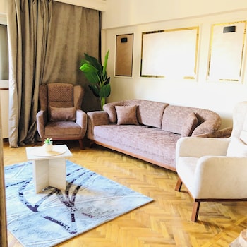 Golden Mile - Downtown Cairo,,5 star