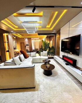The Pines Court Apartment,,4 star
