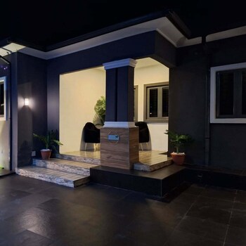 npj luxury apartment