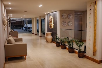 Amazon Seasons Hotel,,3 star