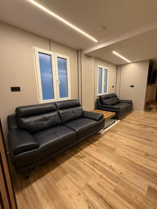 velvet hostel business