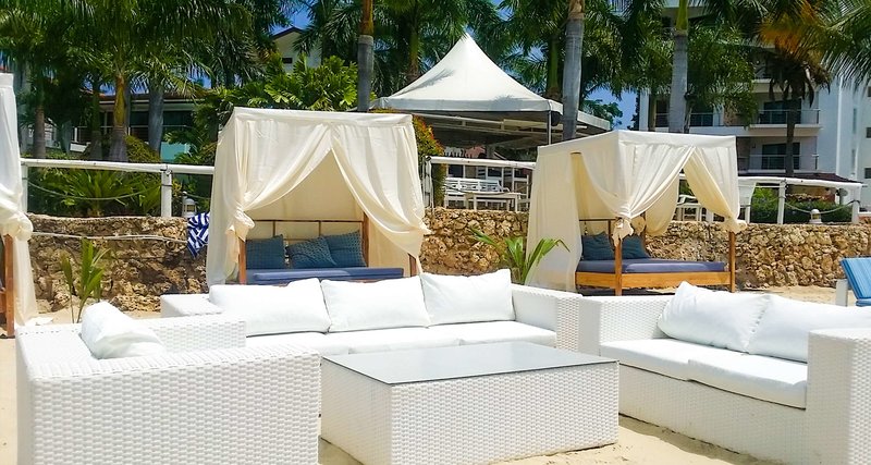 coral beach hotel dar es salaam