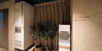 r hotel re osaka nagai park
