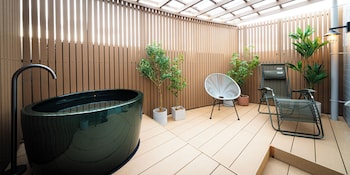 r hotel re osaka nagai park