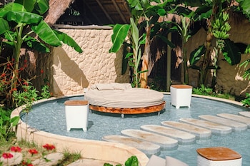 velanova paradise hotelretreat
