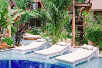 velanova paradise hotelretreat