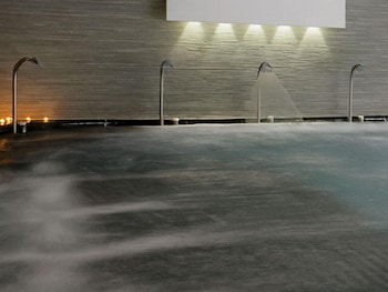 residence roman