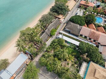 simply stay fishermans village