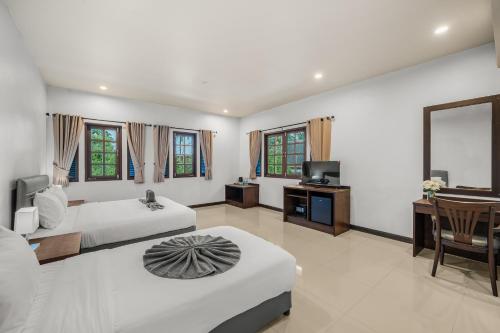 simply stay fishermans village