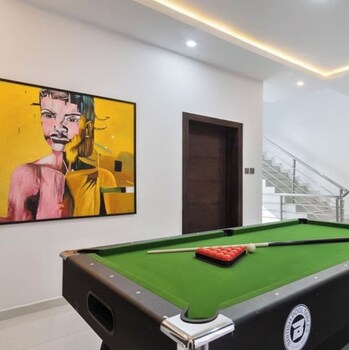 Wagmi Apartment,,5 star